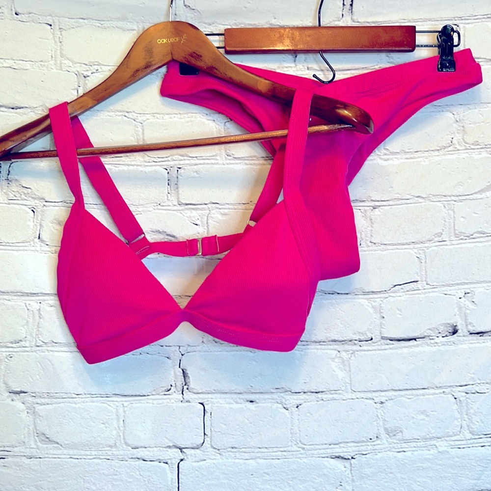 Hot Pink 2-Piece Cheeky Ribbed Bikini Swimsuit Set Size Medium